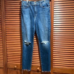 Joe’s jeans “Charlie” style high rise skinny ripped ankle. Size 31. NWT.